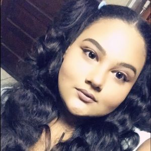 Meet your Posher, Amaia